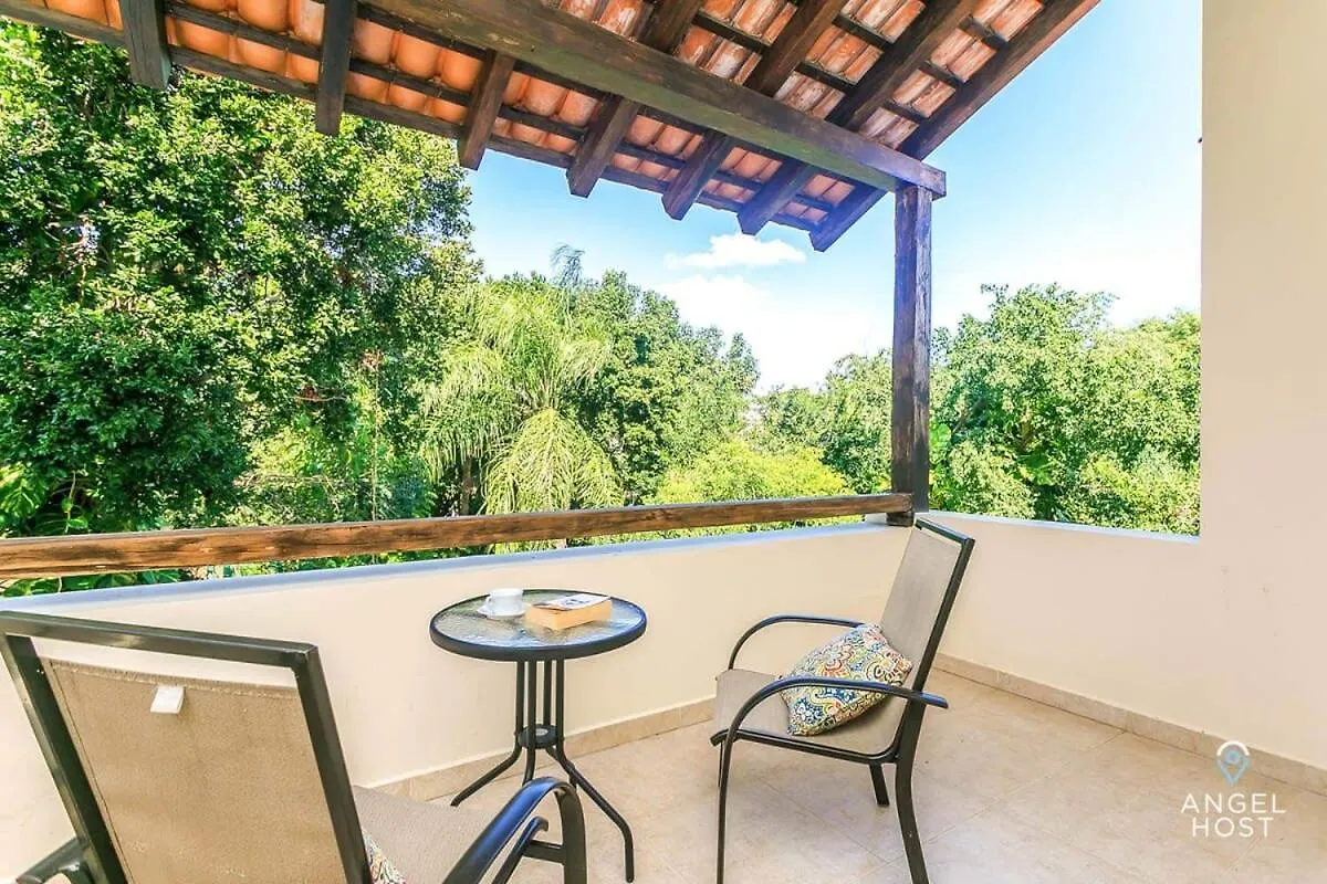 Villa With Private Pool & Large Garden In Playacar 普拉亚卡门