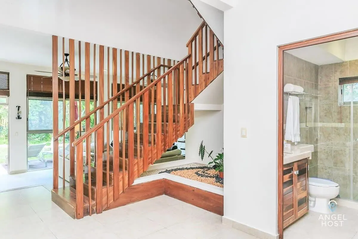 Villa With Private Pool & Large Garden In Playacar Playa del Carmen