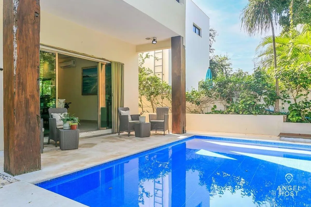 Villa With Private Pool & Large Garden In Playacar Playa del Carmen