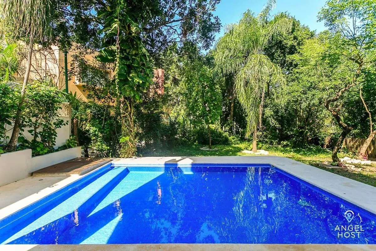 Villa With Private Pool & Large Garden In Playacar Playa del Carmen